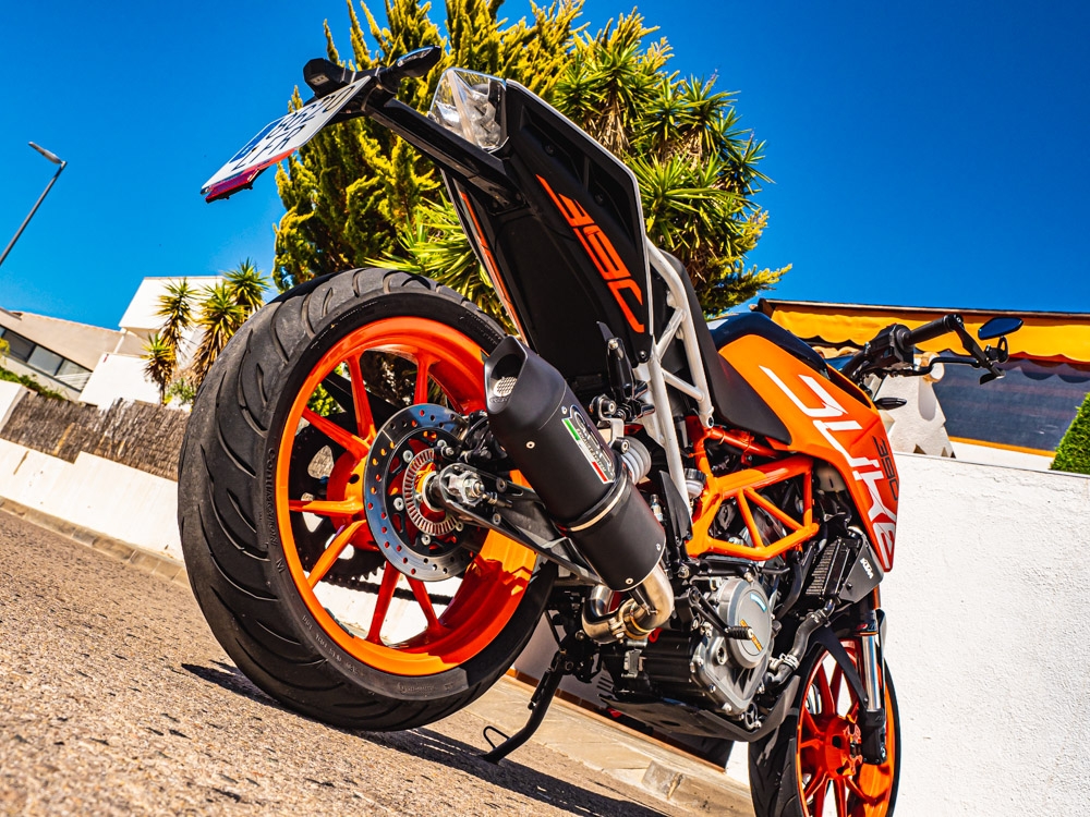 Ktm 125 Duke 2017-2020, Furore Evo4 Nero, Slip-on exhaust including removable db killer and link pipe 