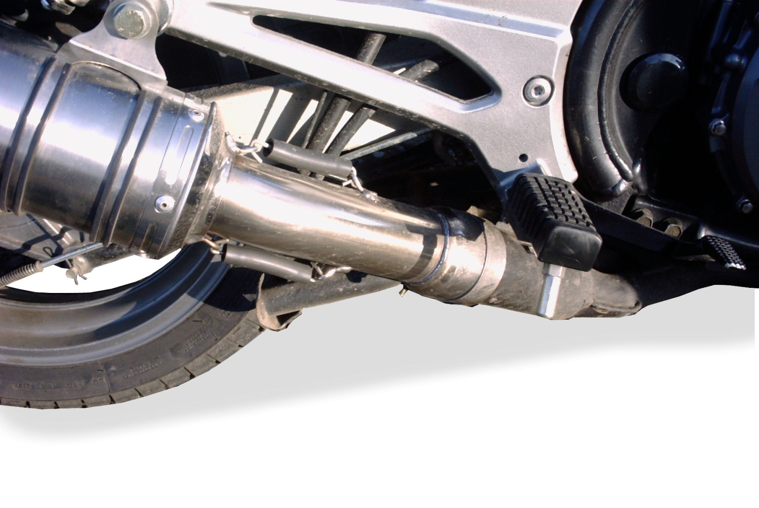 Kawasaki ER5 1996-2006, Trioval, Slip-on exhaust including removable db killer and link pipe 