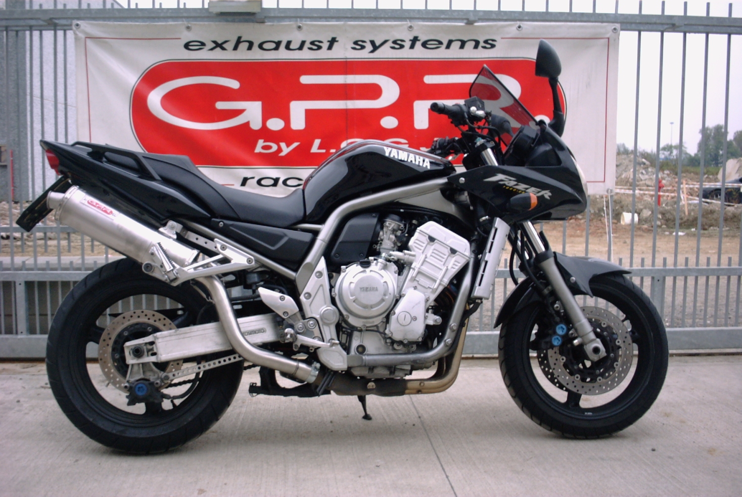 GPR exhaust compatible with  Yamaha Fzs 1000 Fazer 2001-2005, Trioval, Slip-on exhaust including removable db killer and link pipe 