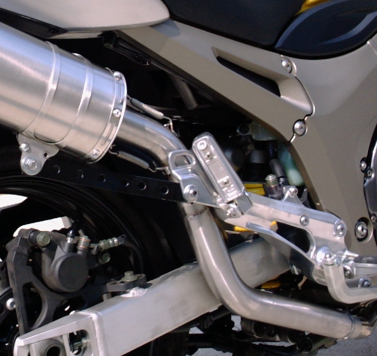 Yamaha Tdm 900 2002-2014, Furore Nero, Dual slip-on including removable db killers and link pipes 